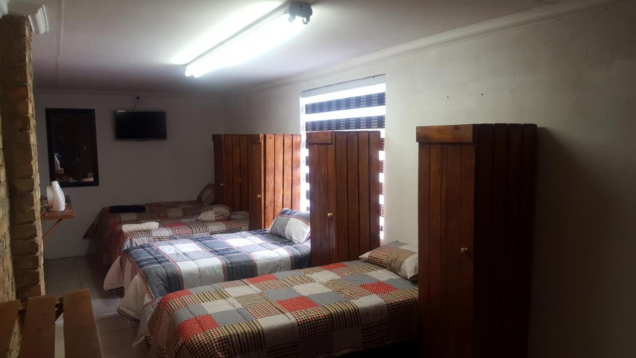 House, Cottage And Contractors Manor Meyerton Екстер'єр фото